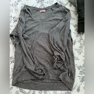 Tna v neck long sleeve